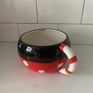Disney Minnie Mouse Hand Painted Large Ceramic Mug - NWOT‎